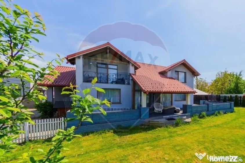Casă cu 5 camere cu Teren 980 Mp în Bușag