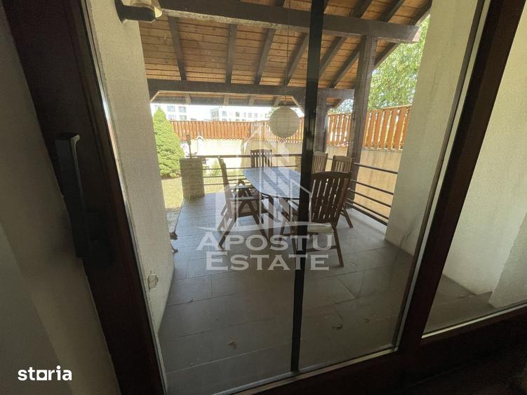 Casă cu 5 camere cu Teren 400 Mp în Lipovei