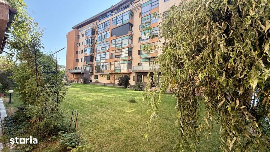 Apartament cu 4 camere în Central