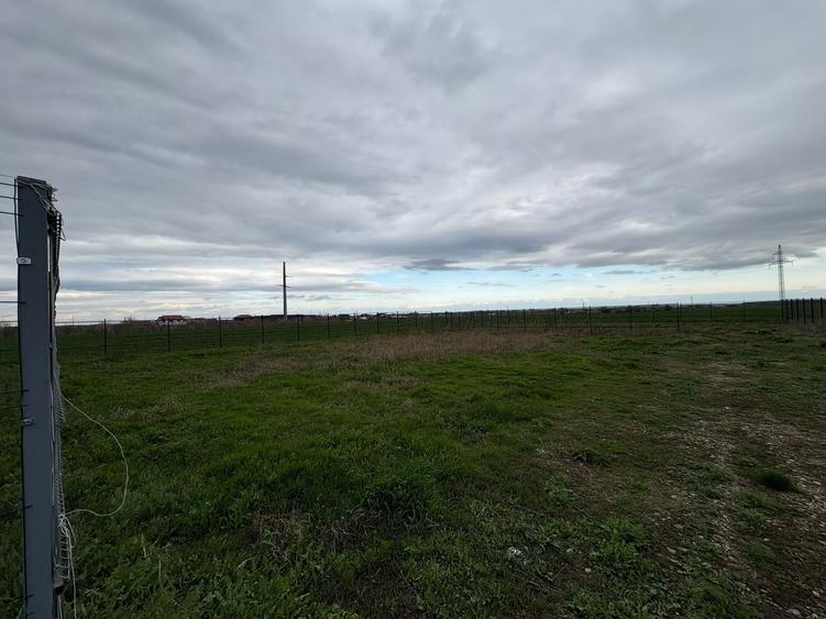 Teren Construcții intravilan de 530 mp, în Golești