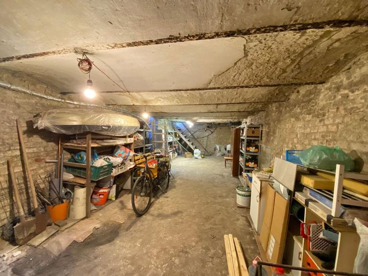 Casă cu 2 camere cu Canalizare în Iosefin