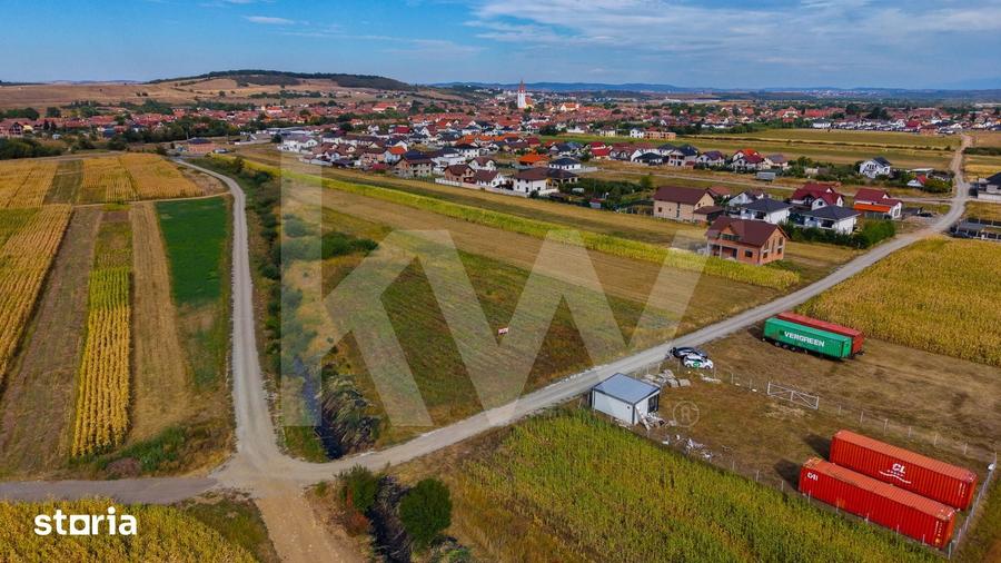 Teren de 3752 mp, în Cristian