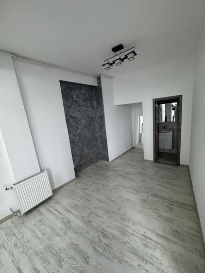 Studio de vanzare Piata Romana - 4