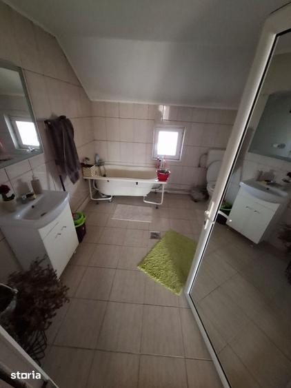 Casă cu 5 camere cu Teren 630 Mp în Miroslava