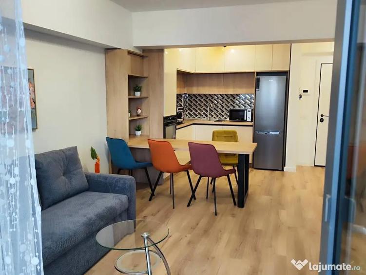 Apartament cu 2 camere semidecomandat în Lotus