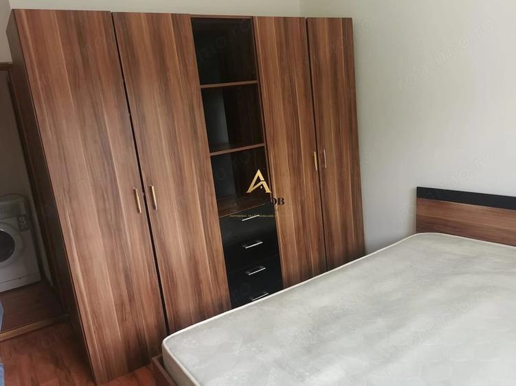 Apartament cu 2 camere decomandat în B-dul București