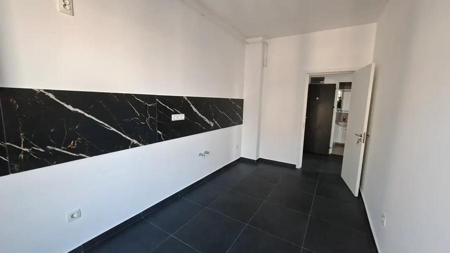 Apartament cu 3 camere decomandat în Theodor Pallady