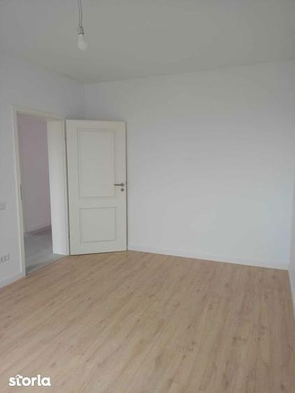 Casă cu 4 camere cu Teren 164 Mp în Crevedia