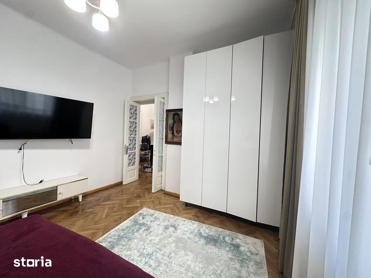 Casă cu Teren 200 Mp în Centrul Civic