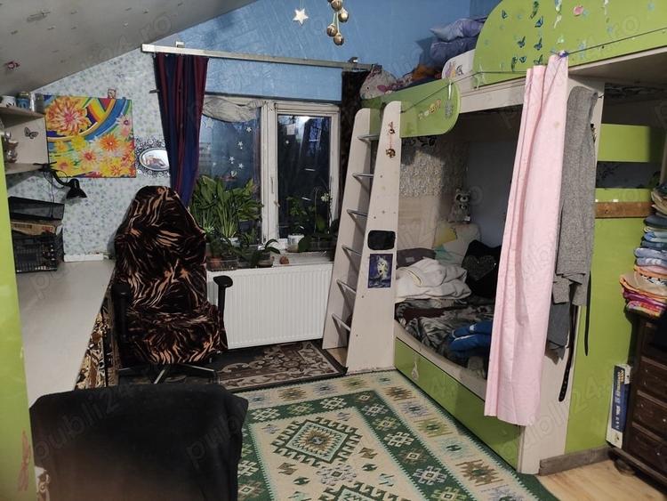 Casă cu 4 camere cu Teren 150 Mp în Jugureni
