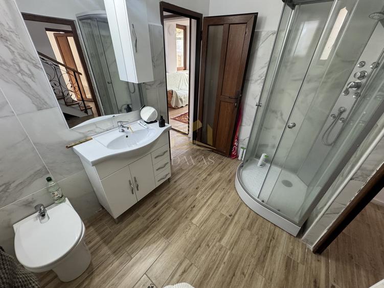 Casă individuală cu 4 camere cu Canalizare în Europa