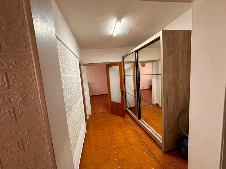 Apartament cu 2 camere decomandat în Mihai Bravu