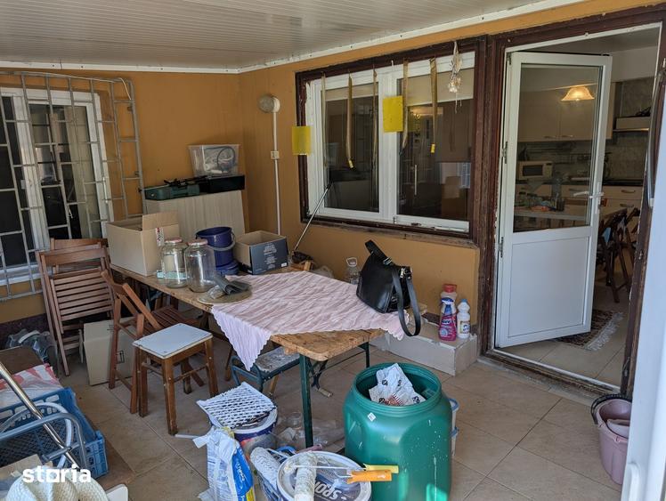 Casă cu 5 camere cu Teren 2100 Mp în Stoenești