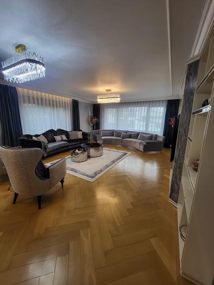Casă individuală cu 5 camere cu Teren 130 Mp în Dămăroaia