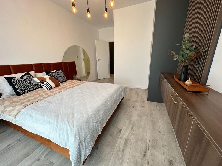Apartament cu 2 camere decomandat, mobilat în Aradului