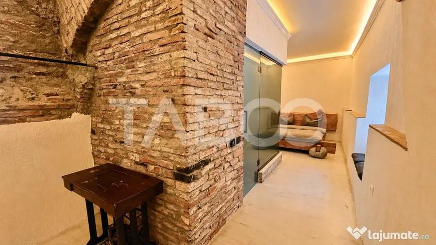 Apartament cu 3 camere decomandat în Orașul de Jos