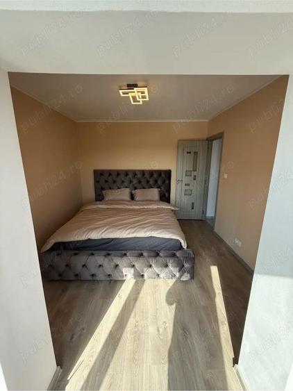Apartament cu 3 camere decomandat în Lipovei
