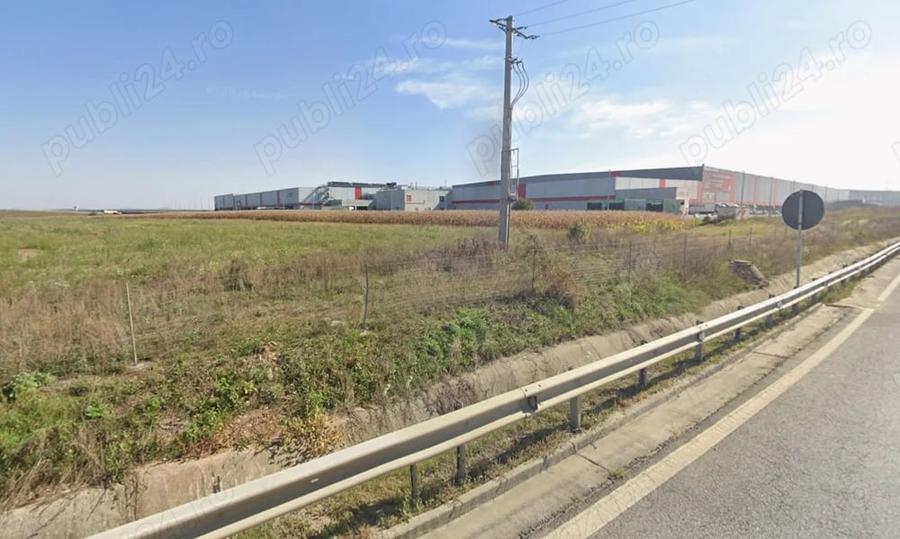 Teren de 4603 mp, în Central