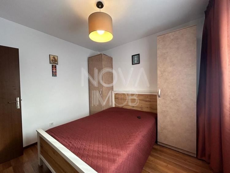 Apartament cu 3 camere semidecomandat în Turnișor