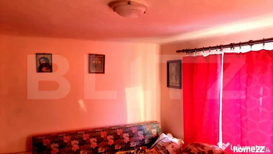 Casă cu 4 camere cu Teren 900 Mp în Lipănești