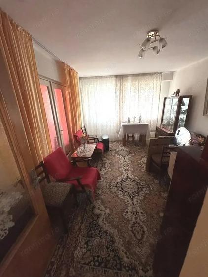 Apartament cu 3 camere decomandat în Micro 39