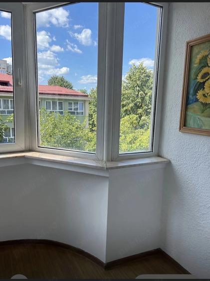 Apartament cu 2 camere decomandat în Frații Golești
