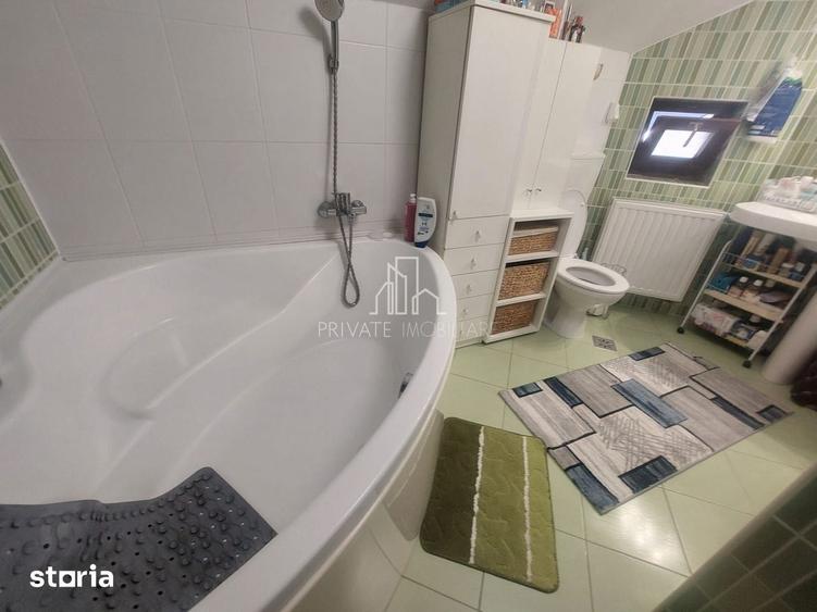 Casă cu 4 camere cu Teren 700 Mp în Livezeni