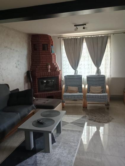 Casă cu 3 camere în Central
