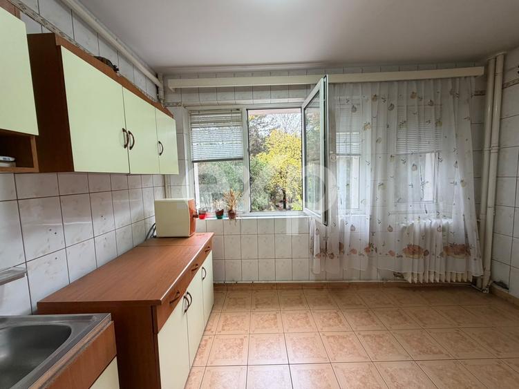 Apartament cu 3 camere semidecomandat, mobilat în Nicolae Grigorescu