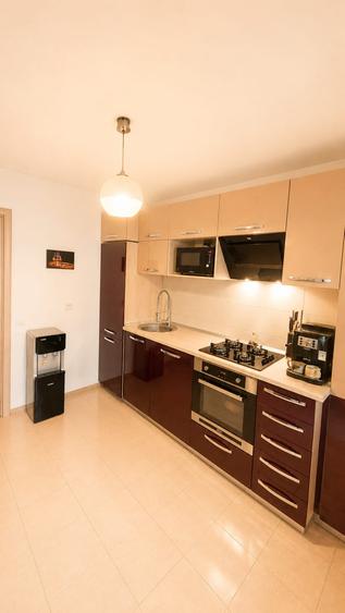 Apartament cu 2 camere decomandat, mobilat în P-ta Presei Libere