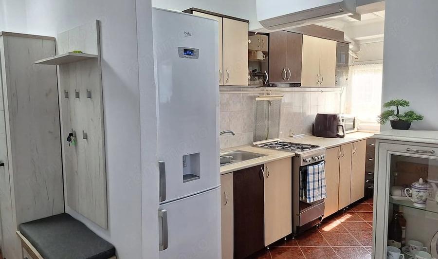 Apartament cu 3 camere nedecomandat în Exterior Vest