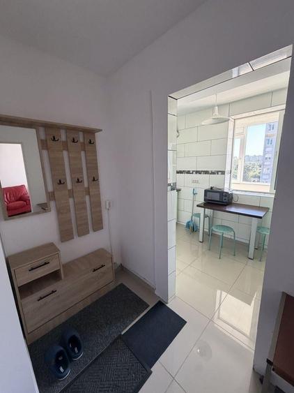 Apartament cu 2 camere semidecomandat în Muncii