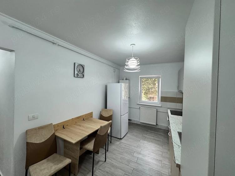 Apartament cu 2 camere semidecomandat în Aradului