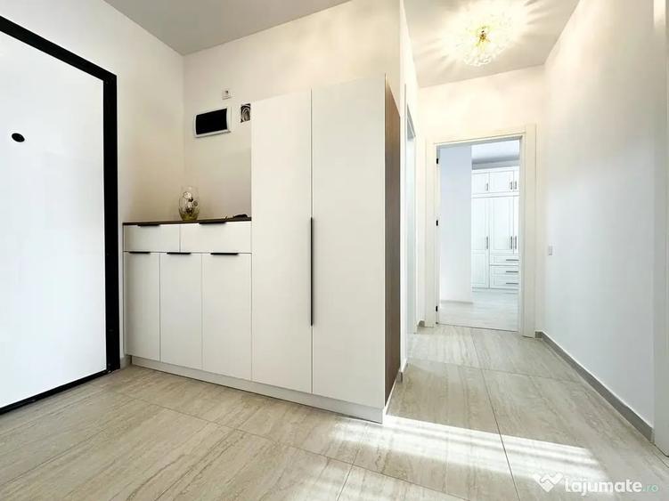 Apartament cu 3 camere decomandat în Titan