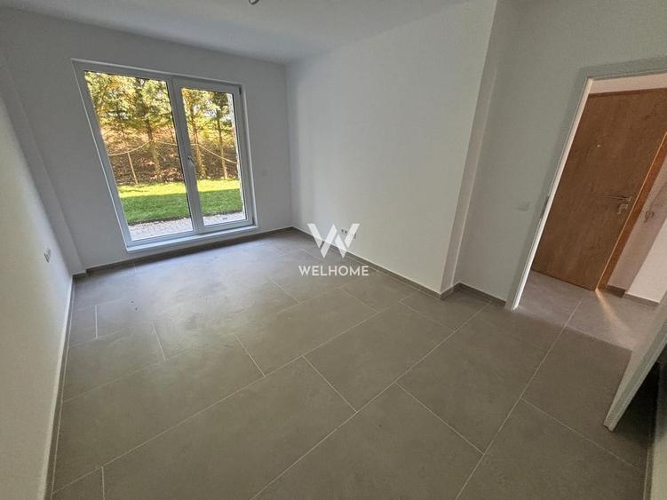 Apartament cu 3 camere decomandat în Exterior Vest