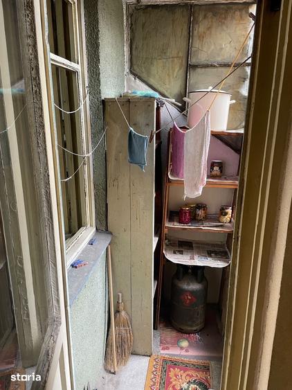 Apartament cu 4 camere decomandat în Central