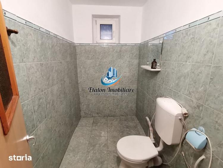 Apartament cu 3 camere decomandat în 1 Mai