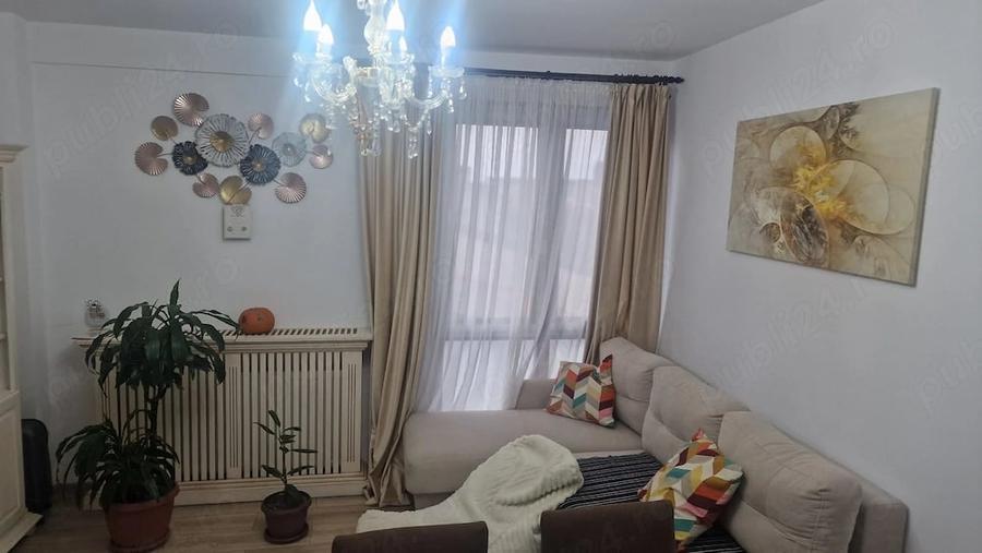 Apartament cu 3 camere decomandat, mobilat în Ultracentral
