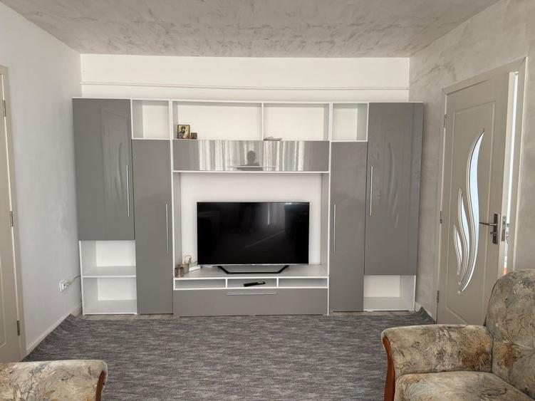 Ofer spre inchiriere apartament cu doua camere - 2