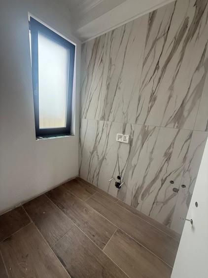 Casă cu 3 camere cu Teren 250 Mp în Braytim