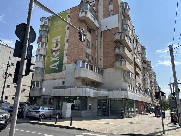 Spațiu comercial, de 165 mp, în Alexandru cel Bun