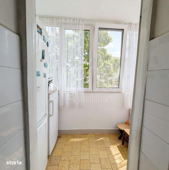 Apartament cu 3 camere decomandat în Iosia