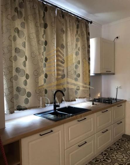 Casă cu 4 camere cu Canalizare în Dâmbul Rotund