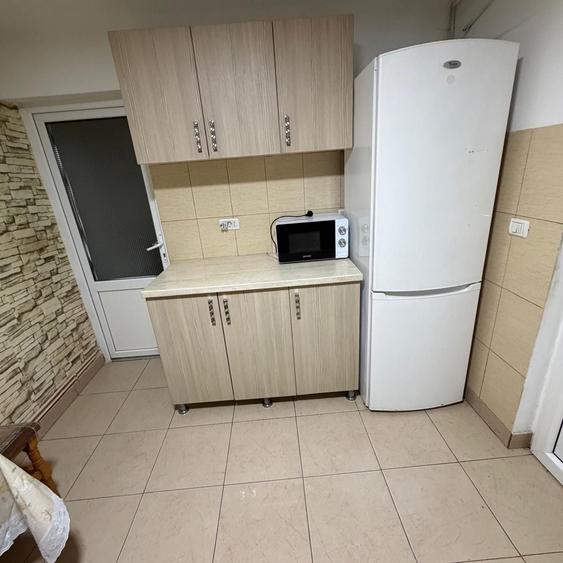 Casă cu 3 camere cu Teren 300 Mp în Central