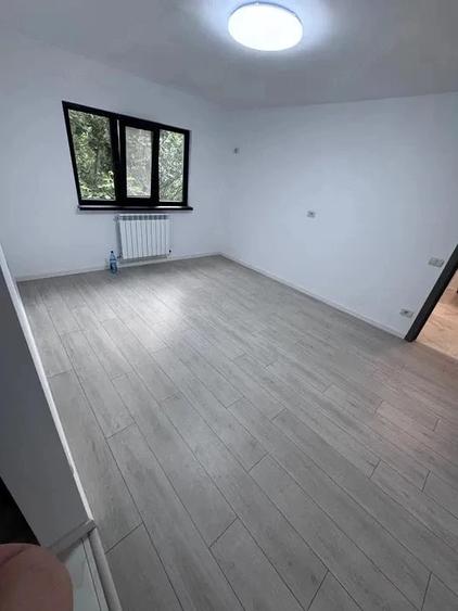 Apartament cu 2 camere semidecomandat în Poarta 6