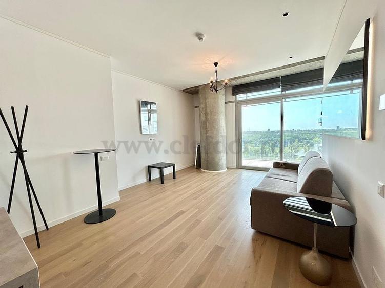Apartament cu 4 camere decomandat, mobilat în Floreasca