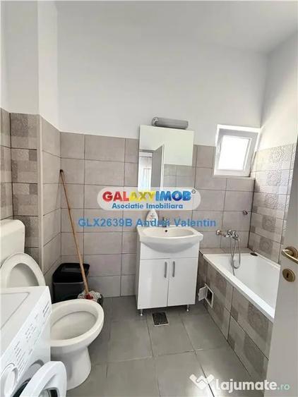 Apartament cu 3 camere semidecomandat în Apărătorii Patriei