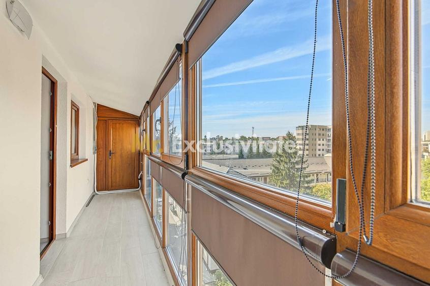 Apartament cu 3 camere decomandat, mobilat în Central