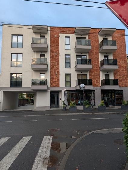 Apartament cu 2 camere decomandat în Dosu Bricii