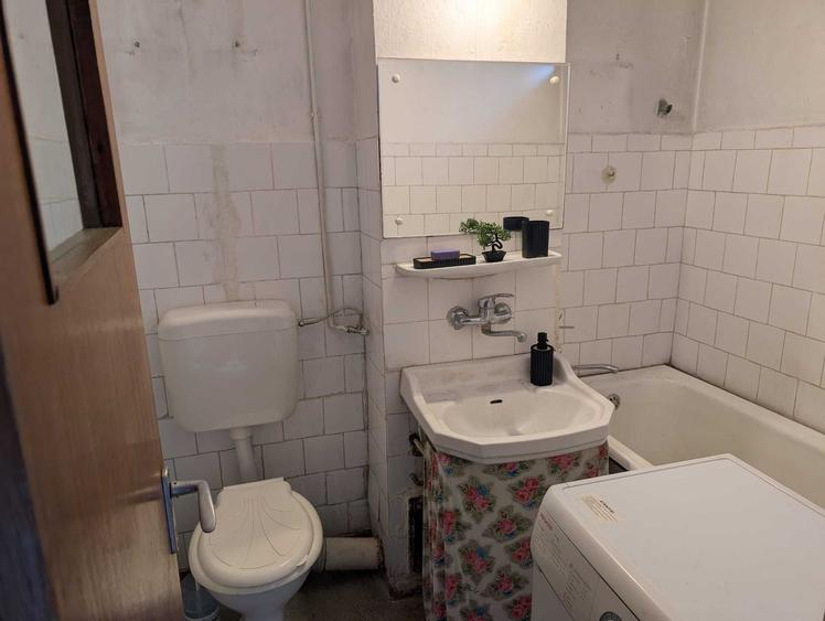 Apartament cu 2 camere decomandat în Satu Nou